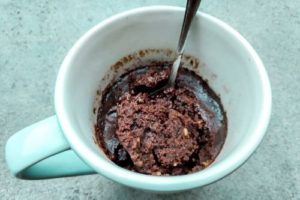 vegan chocolate peanut butter mug cake easy simple recipe 1 minute microwave gluten-free option