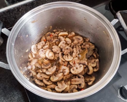 vegan creamy mushroom soup gluten-free plant-based easy quick 30 minutes